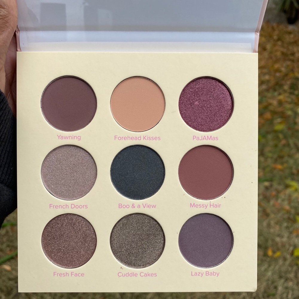 Eyeshadow palette
